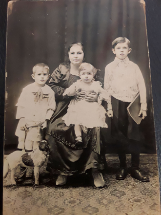 Hajdrowski family