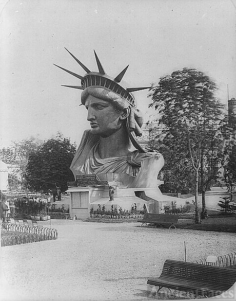 Head of Statue of Liberty - Paris