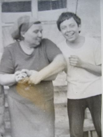 Vasiliy Lib and his mother