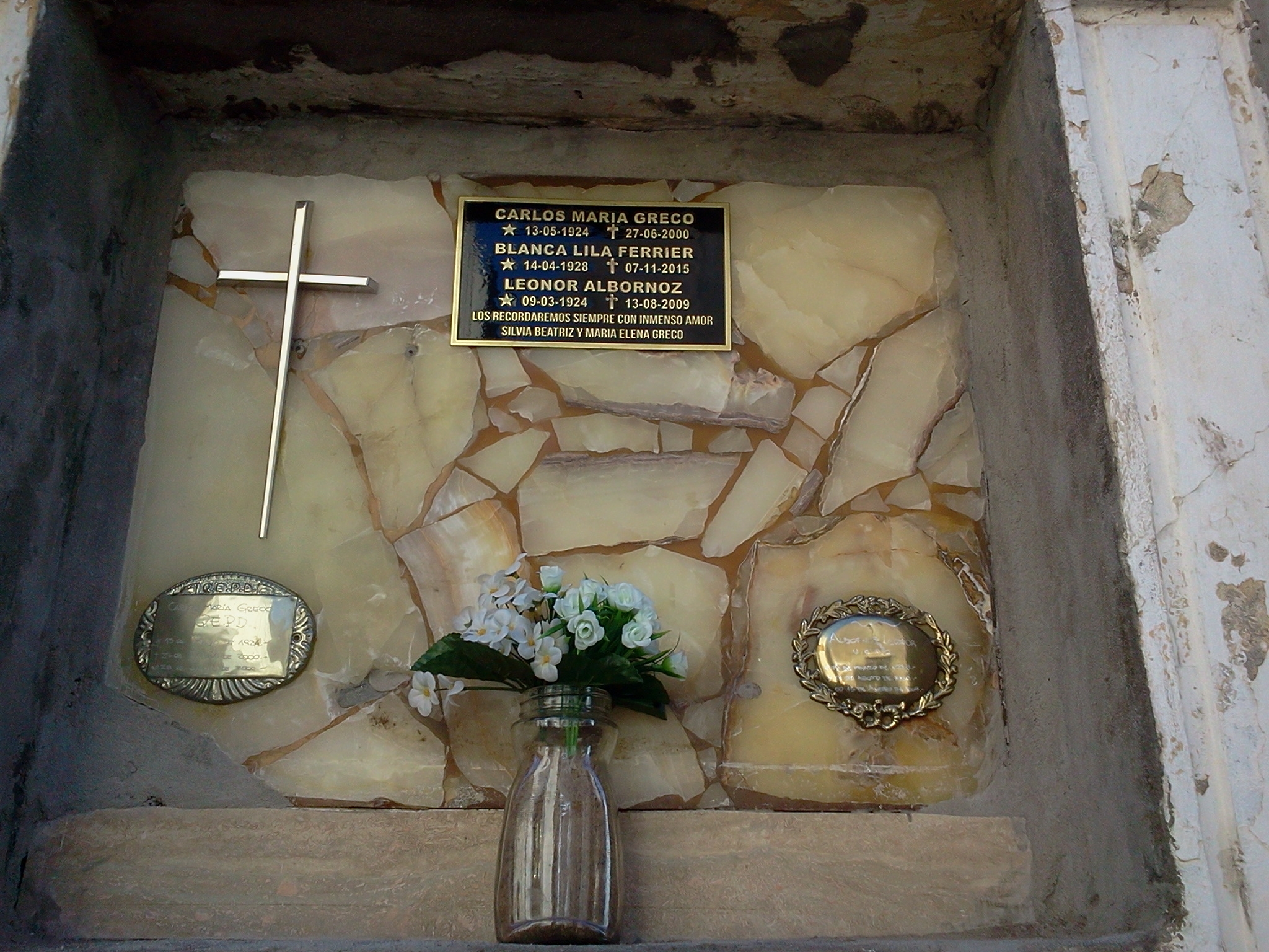 Carlos and Blanca Greco y Leonor Albornoz gravesite