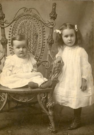 James Henry Wolfcale & Nellie Pearl Wolfcale 1905