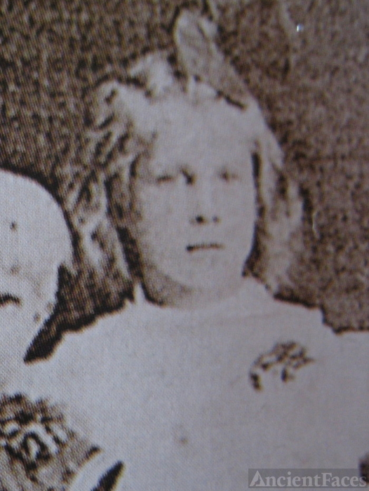 Mabel Skoog, Sweden 1910