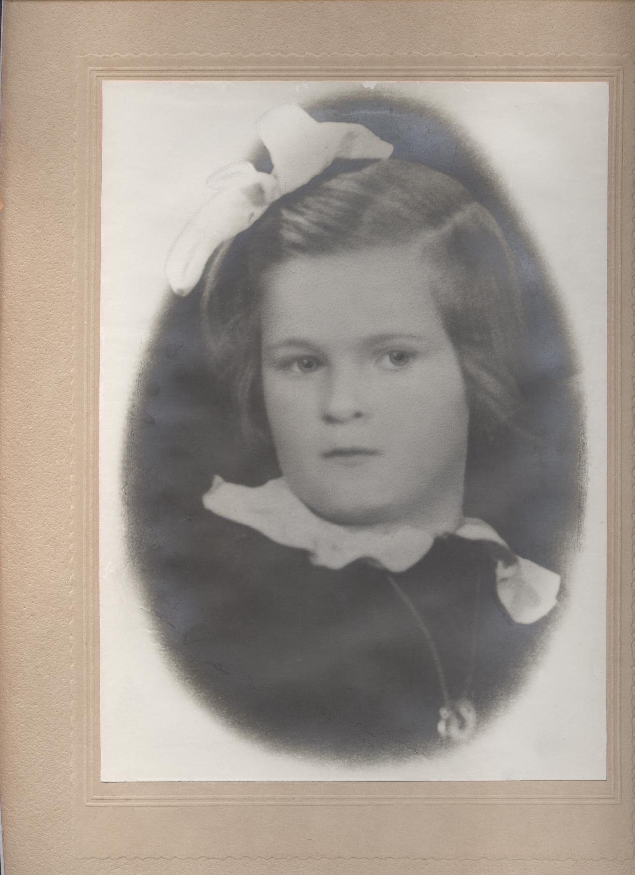 Chava Schlesinger