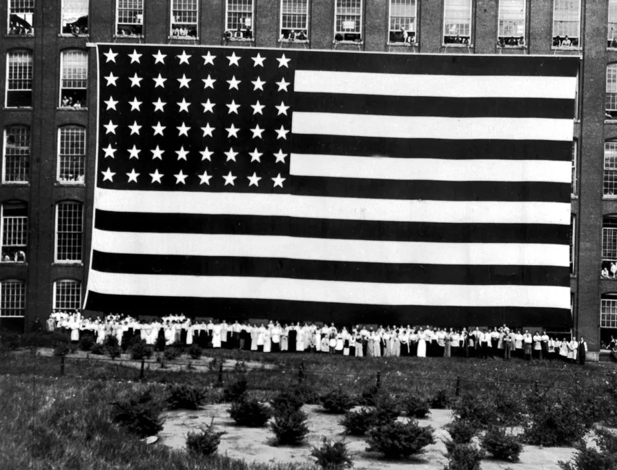 July 4th 1915 - HUGE American Flag
