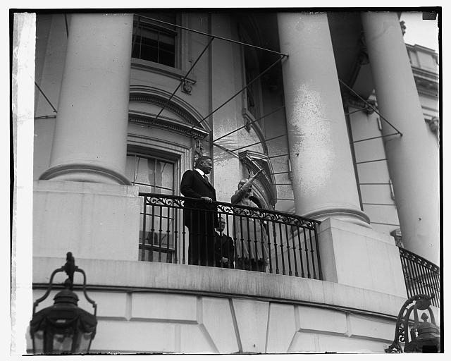 Pres. & Mrs. Hoover, Easter egg rolling, 4/1/29