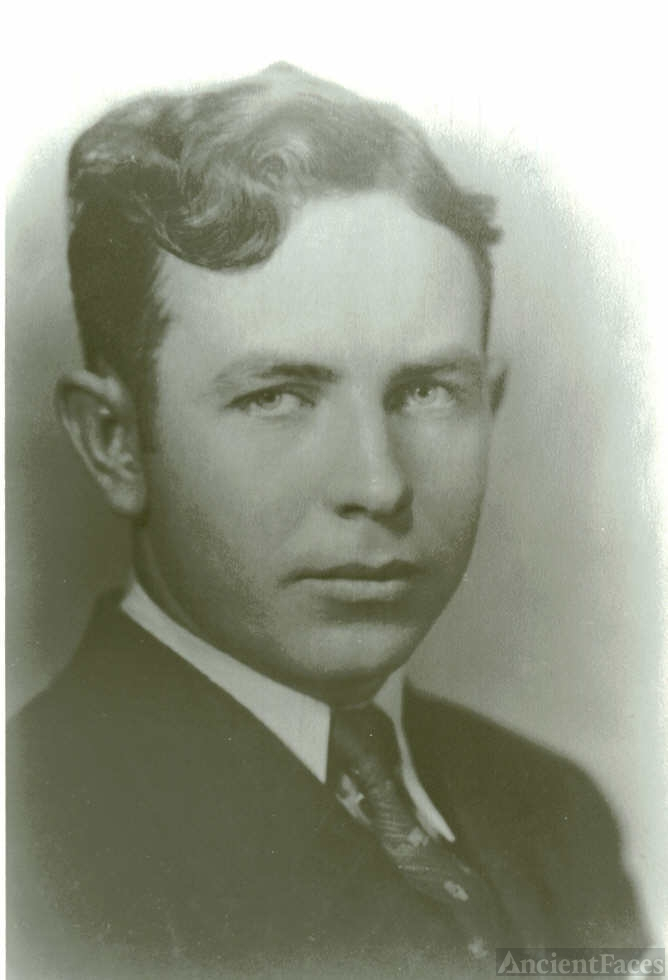 Denver Archibald Walker (19121992)