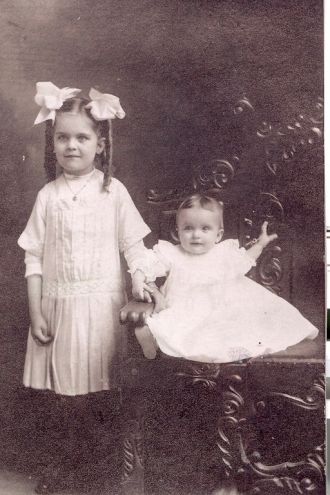 Marie Emma Rosen & Esther Ruth Rosen 1912
