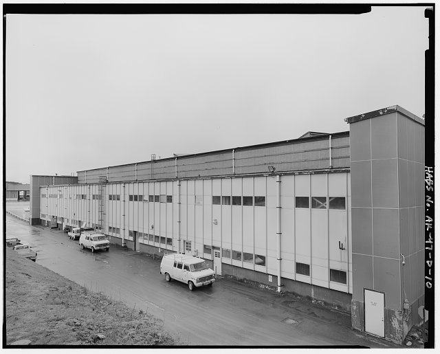 10. EXTERIOR VIEW LOOKING SOUTH - Kodiak Naval Operating...