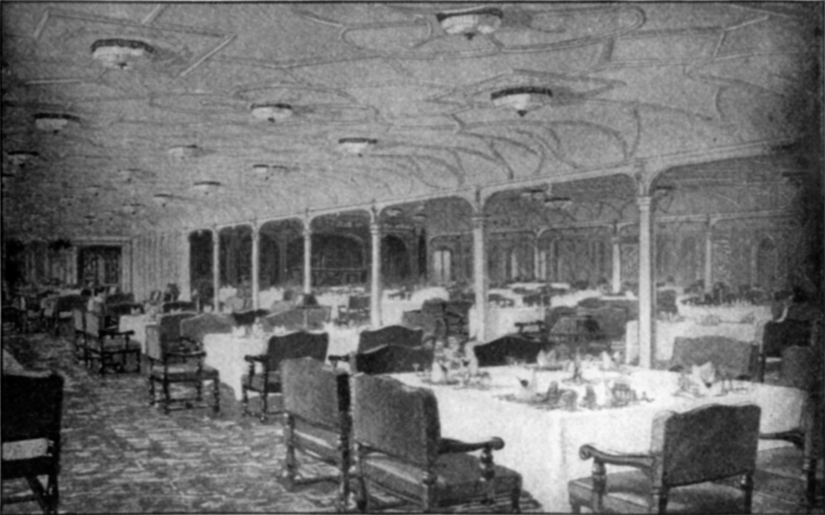 RMS Titanic - Grand Dining Saloon