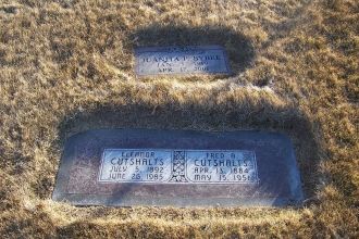 Eleanor & Fred Cutshalts gravestone