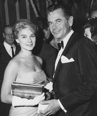 Hope Lange