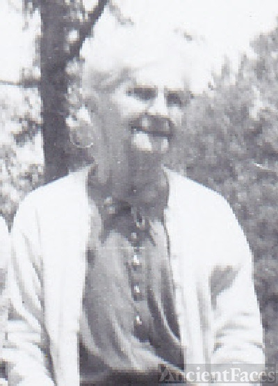 Sarah Hallinger