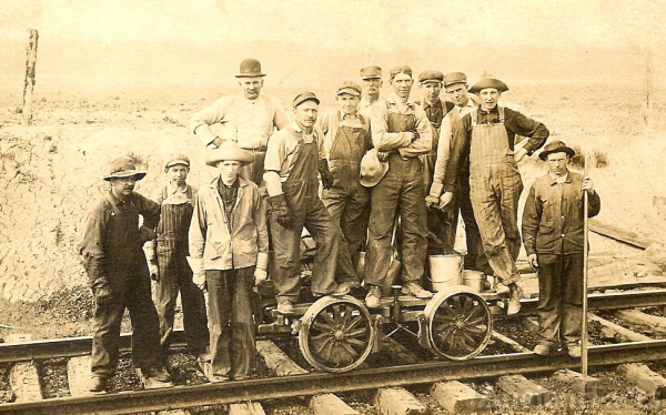 Erie RR crew, 1913