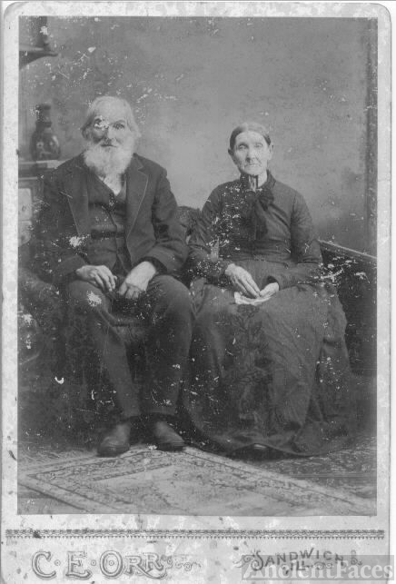 William & Lucina Hart, Illinois 1899
