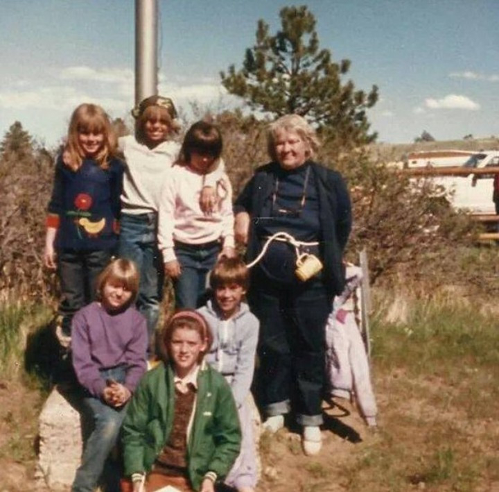 Dorothy Brown Boggs with her Girl Scout Troop in Joliet Montana