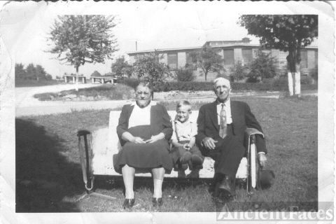 unknown couple probably taken in Cramerton NC