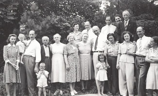 Bethel - Hostess of the Aldridge Reunion