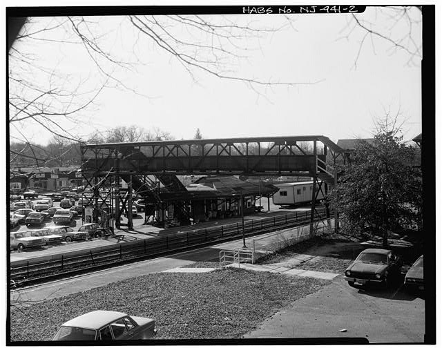 2. VIEW SOUTH, FANWOOD SHELTER AND OVERPASS - Fanwood...
