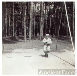 Carl Leonard - Swings