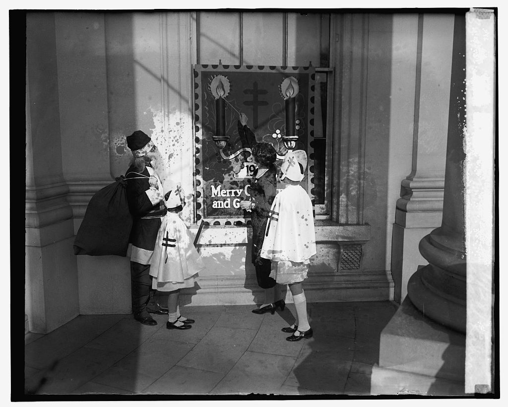 Adrienne Mayer, Peggy Kahn, Mrs. Coolidge, 11/28/25