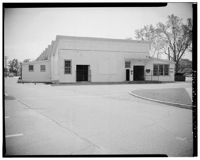 4. VIEW SOUTH, NORTH ELEVATION - Fort Monroe, Building...