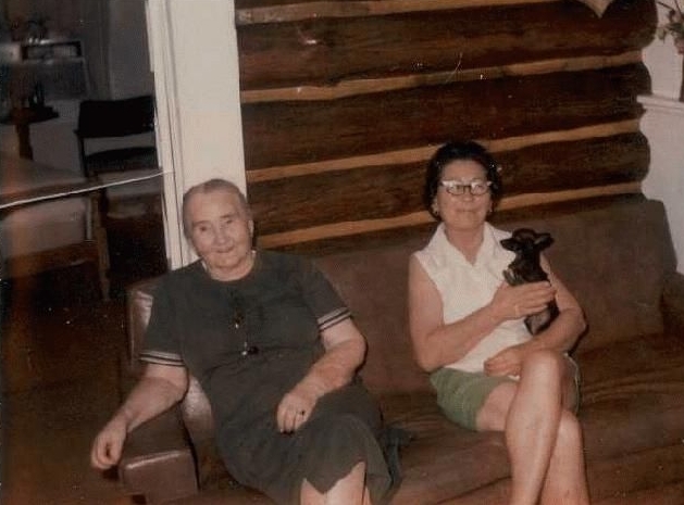 Mary Davis and Percie Holloway