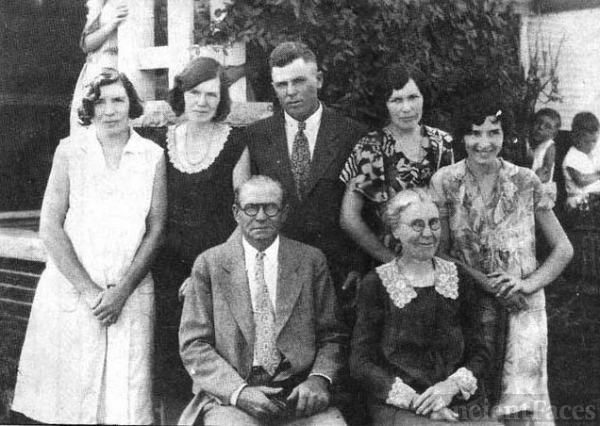 John Riley Pitzer family about 1935