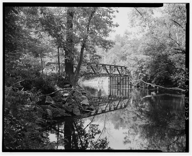 3. VIEW SOUTH, LOOKING AT ENTIRE NORTH SIDE OF BRIDGE -...