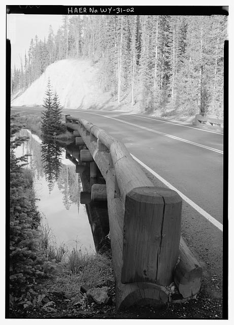 ENDPOST AT SOUTHEAST ABUTMENT - Isa Lake Bridge, Spanning...