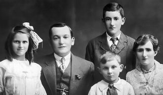 Sunderland family, Windsor Victoria