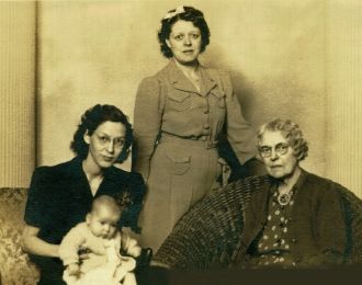 Dorothy & Judith White, Marjorie McCavitt, & Pauline Keswick