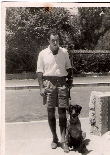 Itzchak Bergbaum & dog