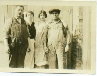  Frank, Bruno, Anna (Anderson) & Anna L. Heidke, 1930
