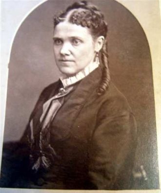 Umkown woman