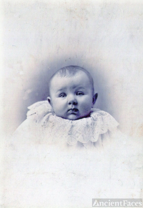 Weber or Brickley family baby ? Wells Co., Indiana
