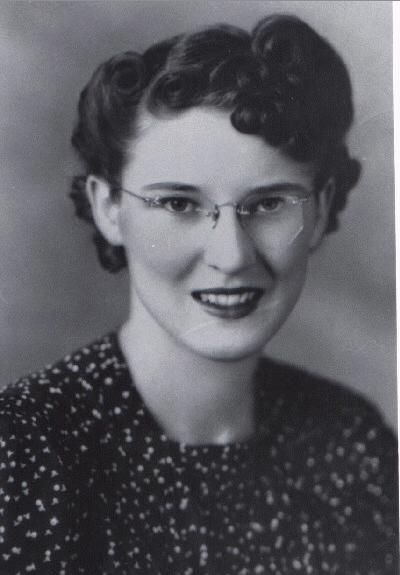 Linnie Belle Julia Glover