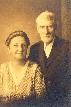 John Hunt and Sarah Elizabeth (Dewey) Penisten