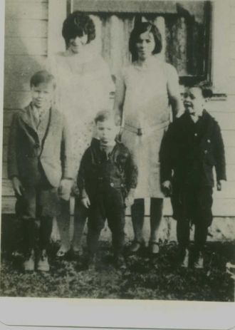 Roach Family And Aunt Rose Hamilton