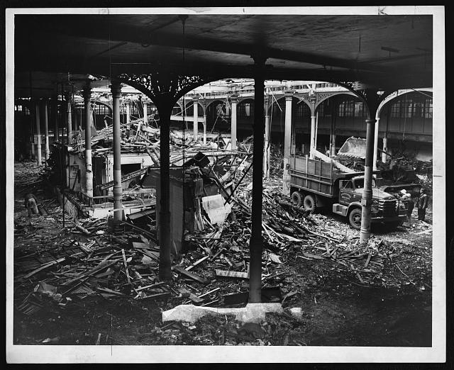 Food for the wreckers / World Telegram & Sun photo by...