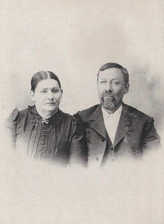 Moss, Sturtz or Eikenberry Couple, Iowa