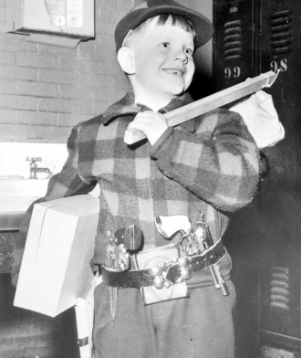 Kenneth Hallwhich