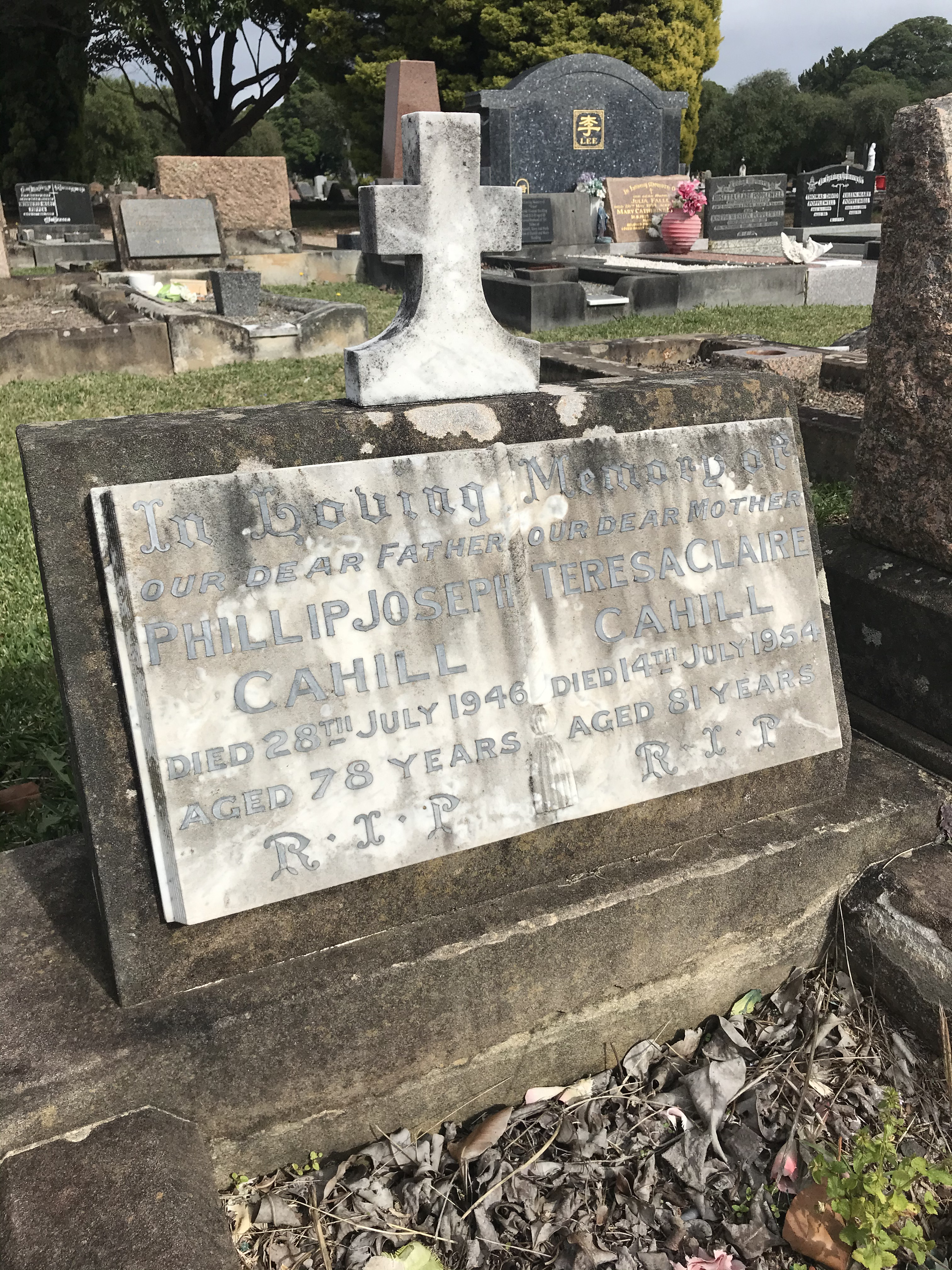 Grave of Teresa Claire Maloney and Phillip Joseph Cahill
