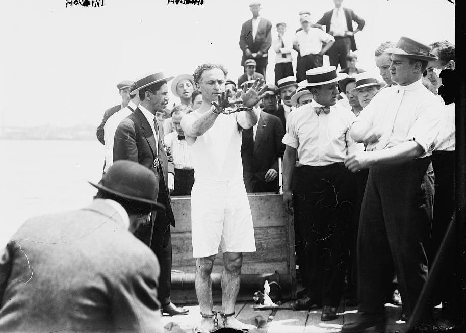 Harry Houdini  1915