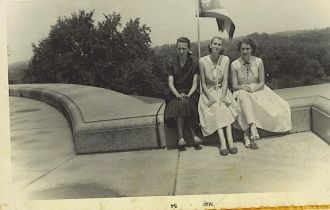 Mary, Hazel, Zetta Muncy