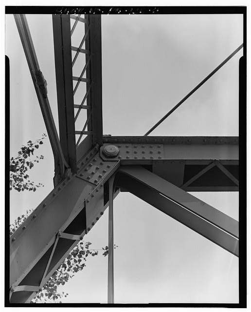 10. DETAIL OF TOP CHORD PIN CONNECTION, FACING NORTHEAST....