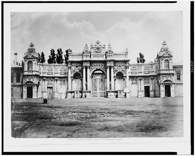 Constantinople. Gate of Beshiktash palace