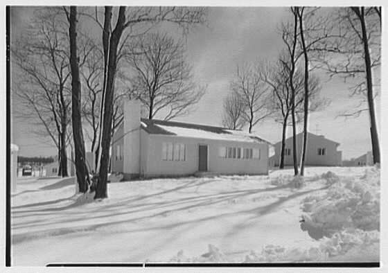 Syosset Gardens, Syosset, Long Island, New York. Harmon...