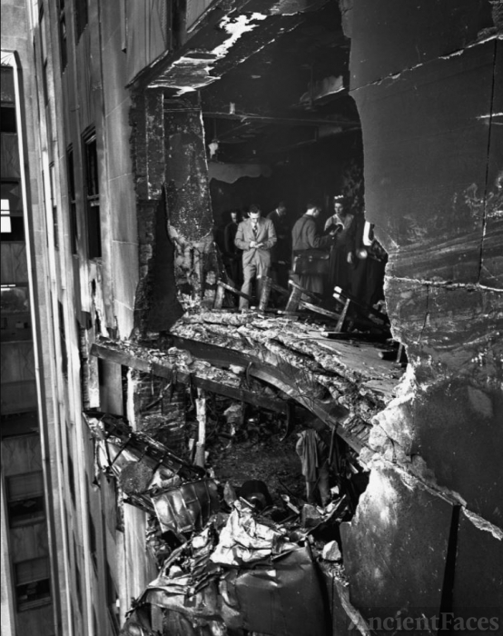 1945 Empire State Building B-25 crash