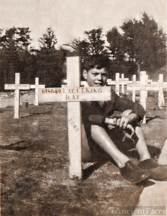 Cecil Thomas King gravesite