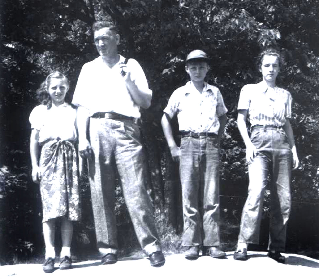 Barbara, Robert, John, & Mary Klawitter, IL 1953